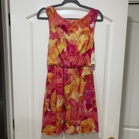 Alice + Olivia Silk Floral Low Back Dress - Picture 3 of 8